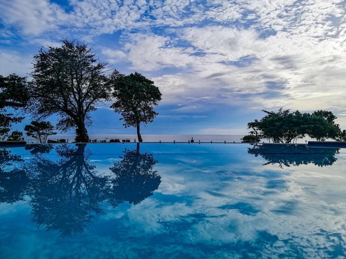 Fig Sunset View Resort Siquijor Esterno foto